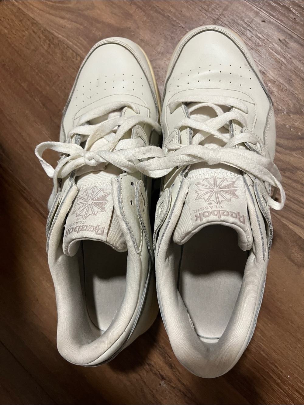 Reebok Leather Sneaker - Picture 5 of 7